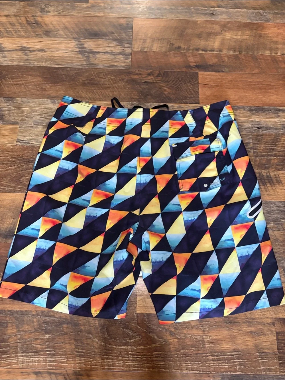 Tommy Bahama Size 36 North Shore Dusk to Dawn Board Shorts Swim Trunks‎